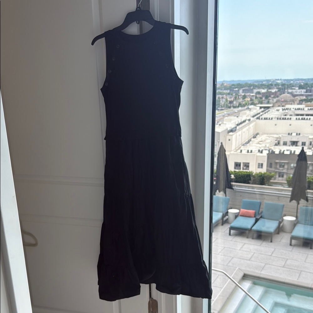 black dress